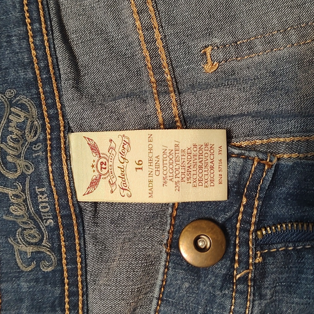 ๐ 3/$20๐ Faded Glory Denim Shorts - Picture 4 of 5